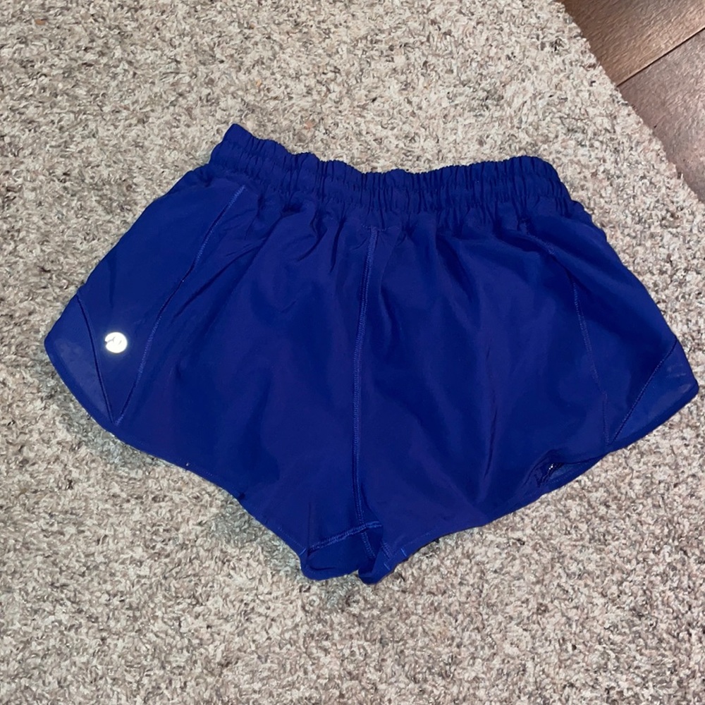 Lululemon shorts size 6